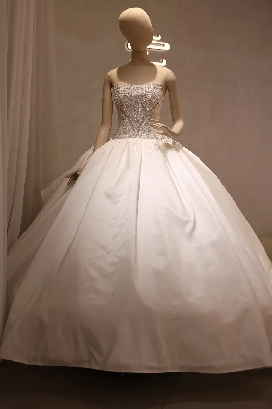 Elegant Beaded Strapless Ball Gown Wedding Dress RS034