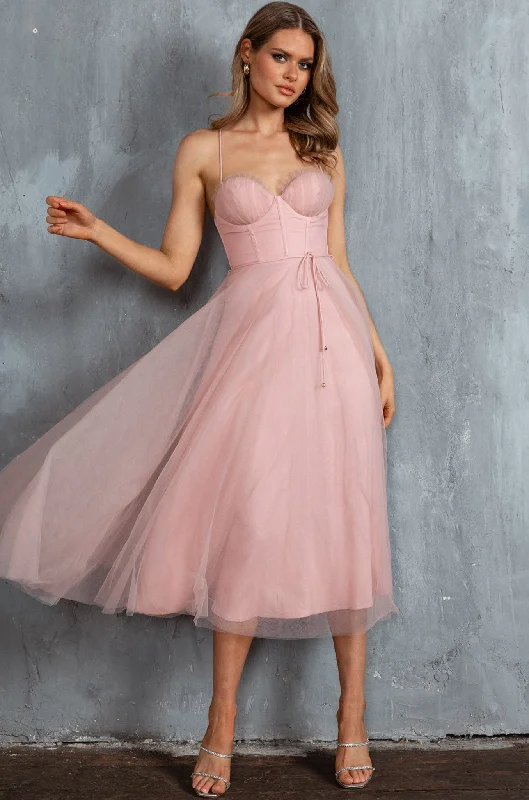 Smitten Sweetheart Neckline Chiffon Midi Dress Blush