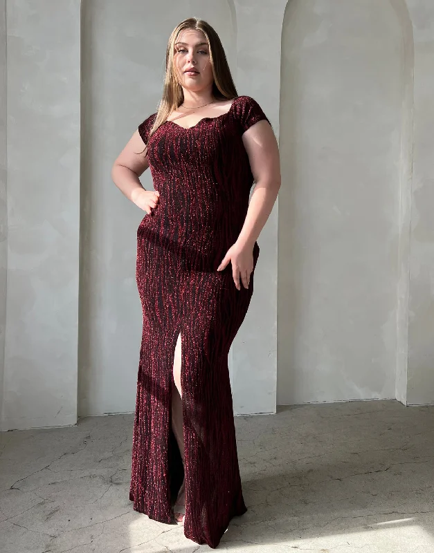 Plus Size Wavy Metallic Maxi Dress