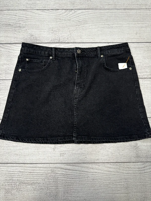 Skirt Mini & Short By H&m In Black, Size: 14 Vintage Pleated Skirt