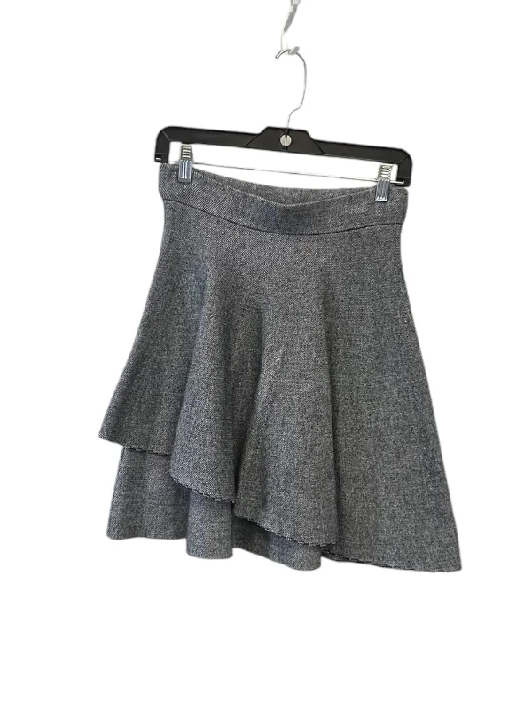 Skirt Mini & Short By Saks Fifth Avenue In Grey, Size: M Soft Pleated Skirt