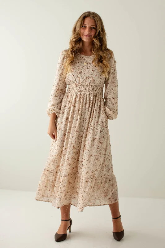 'Marilla' Long Sleeve Ruffle Hem Floral Dress in Cream